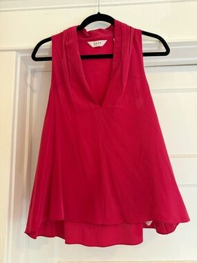 Joie Vibrant Fuchsia V-Neck Sleeveless Camisole 100% silk